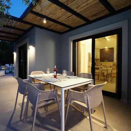 Elaia Villa