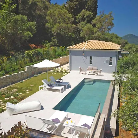 Elaia Villa *